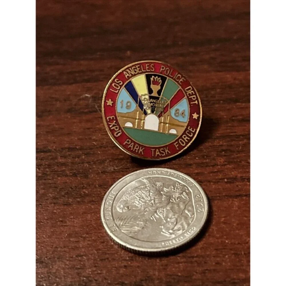 1984 Los Angeles Olympics LA Police Dept Expo Park Task Force Lapel‎ Hat Pin
